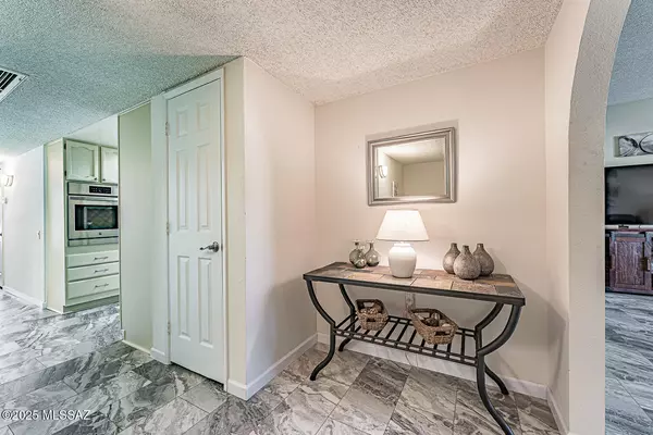 Green Valley, AZ 85622,1473 W Calle Mendoza