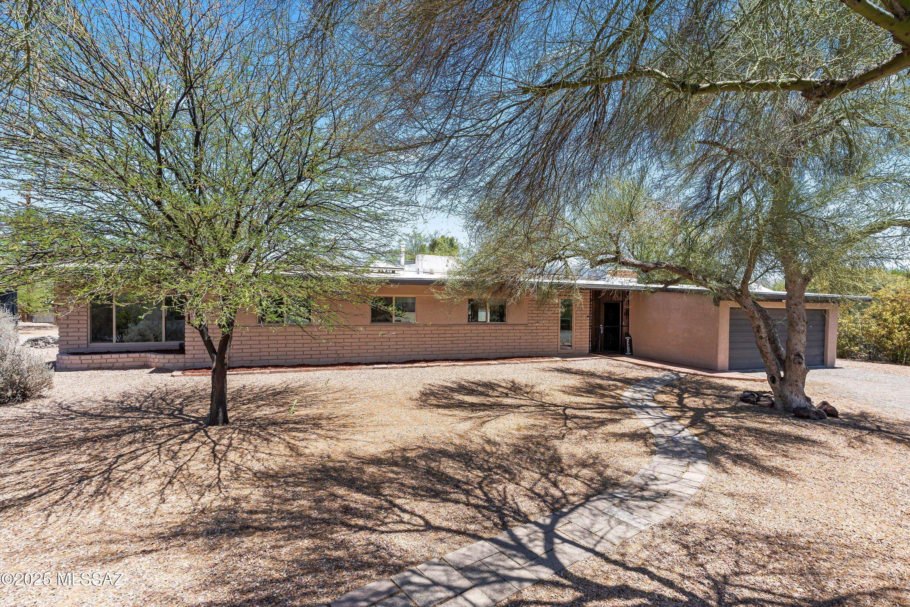 7089 E Katchina Court, Tucson, AZ 85715
