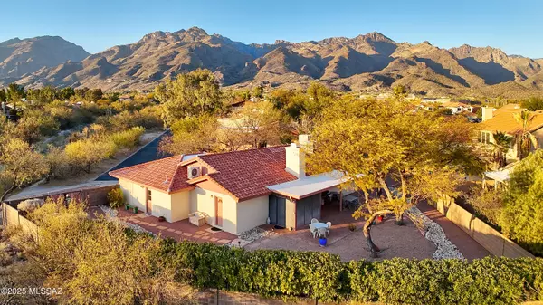 5648 N Avenida Silencioso, Tucson, AZ 85750