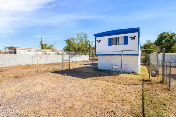 Huachuca City, AZ 85616,306 E Apache Street