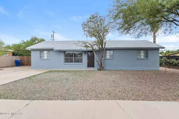 866 S Jefferson Avenue, Tucson, AZ 85711