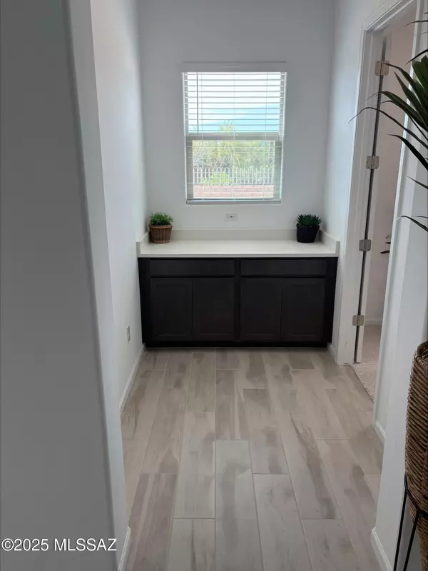 Marana, AZ 85658,6670 W Winding Knoll Place