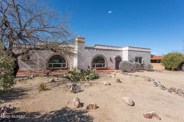 557 S Corpino De Pecho, Green Valley, AZ 85614