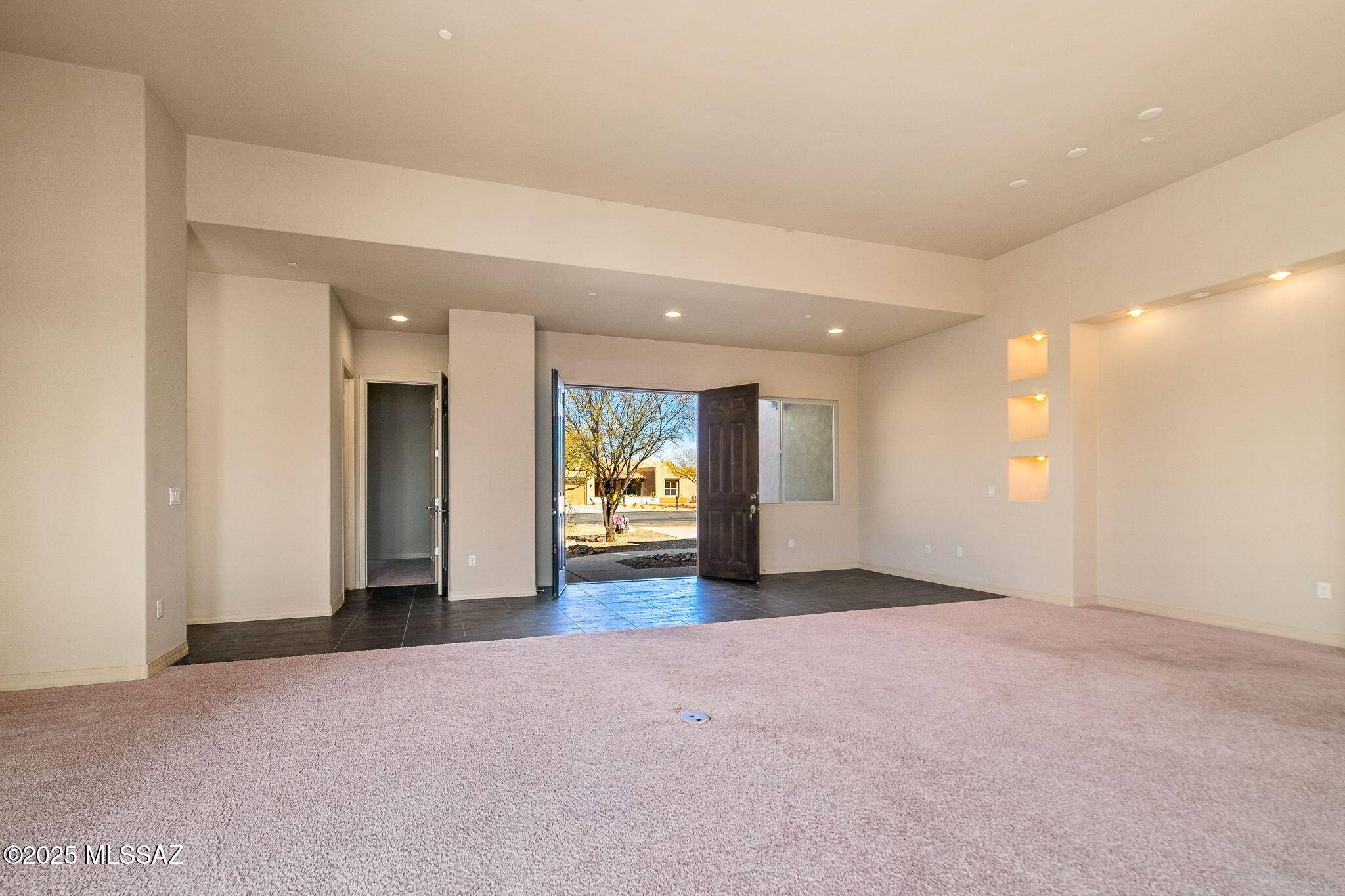 Tucson, AZ 85743,13133 W Blue Yucca Place