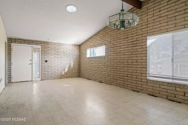 San Manuel, AZ 85631,102 E Avenue H