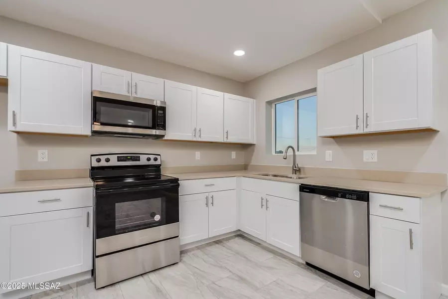 210 E Elm Street, Tucson, AZ 85705