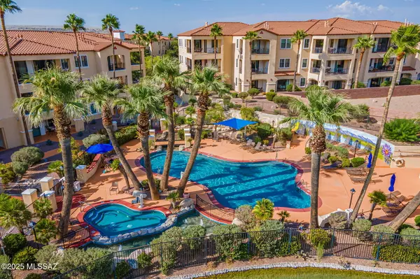 Green Valley, AZ 85622,5775 S Camino Del Sol  #5204