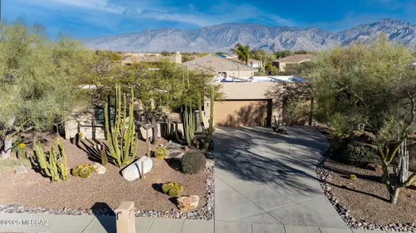 13866 Bowcreek Springs Place, Oro Valley, AZ 85755