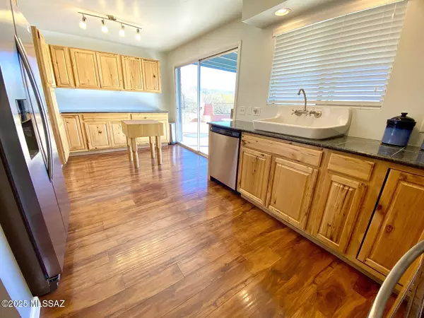 Tucson, AZ 85749,9116 E Indian Canyon Road