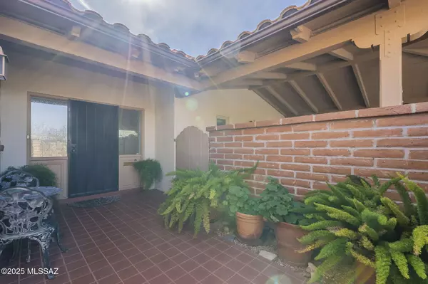 Green Valley, AZ 85614,509 S Paseo Del Mundo