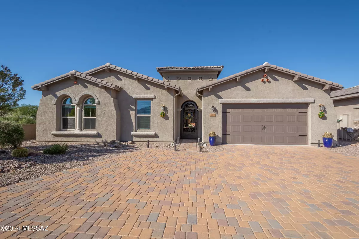 Oro Valley, AZ 85755,13599 N Meadowhawk Lane