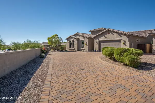 Oro Valley, AZ 85755,13599 N Meadowhawk Lane