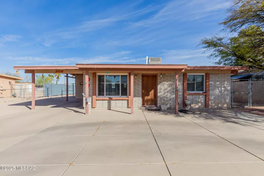 318 W Holladay Drive, Tucson, AZ 85706