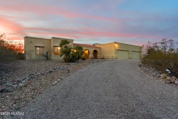 7775 N Legend Vista Place, Tucson, AZ 85743