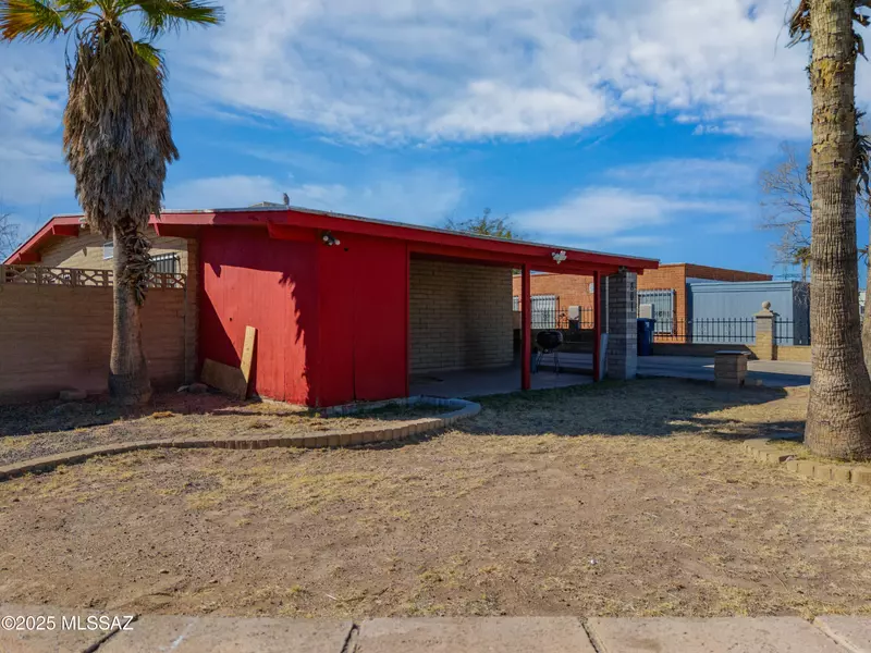 801 W Hawaii Drive, Tucson, AZ 85706