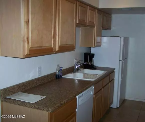Tucson, AZ 85705,455 W Kelso Street #233