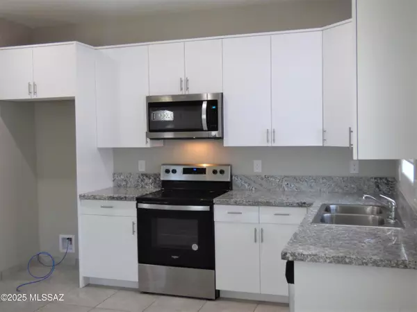 Tucson, AZ 85713,1699 S San Antonio Drive
