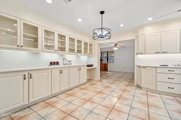 Tucson, AZ 85711,5822 E South Wilshire Drive