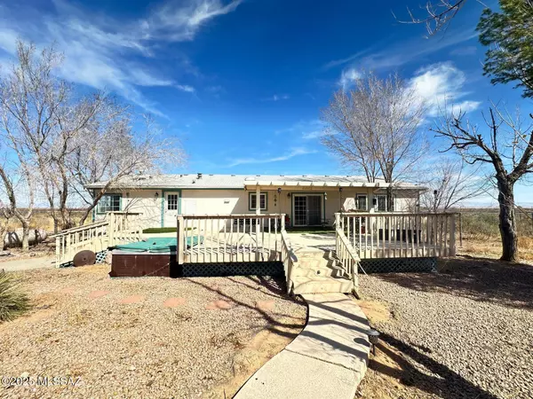 Cochise, AZ 85606,1041 W Phillips Way