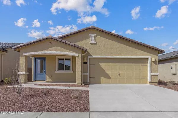 35102 S Iron Jaw Drive, Red Rock, AZ 85145