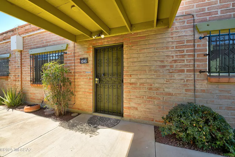 35 E Pastime Road, Tucson, AZ 85705