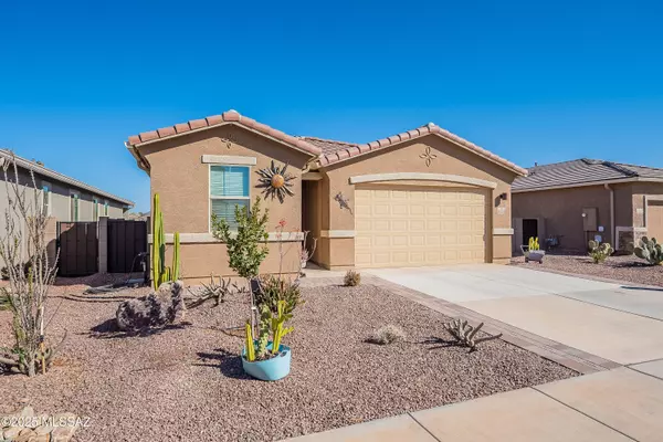 21388 E Charmaine Road, Red Rock, AZ 85145