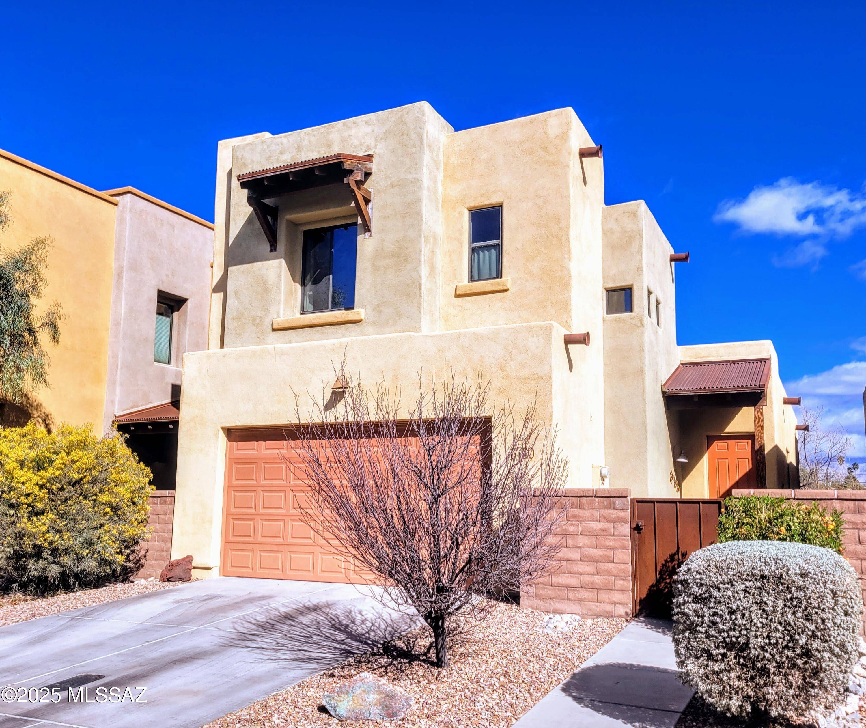 8780 E Perry Park Circle, Tucson, AZ 85730