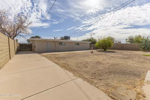 Casa Grande, AZ 85122,913 N Trekell Road