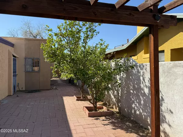 Tucson, AZ 85705,536 E Mabel Street