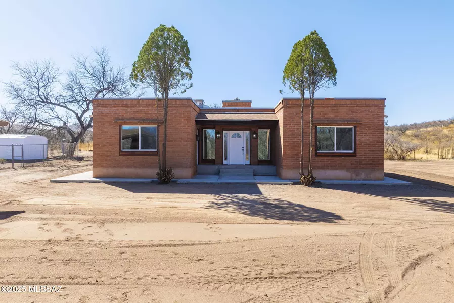 507 S River Road, Nogales, AZ 85621