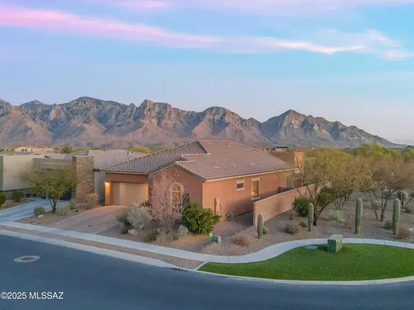 210 E Ancient Pueblo Lane, Oro Valley, AZ 85755