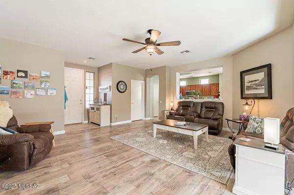 Tucson, AZ 85743,7713 W Desert Cactus Way