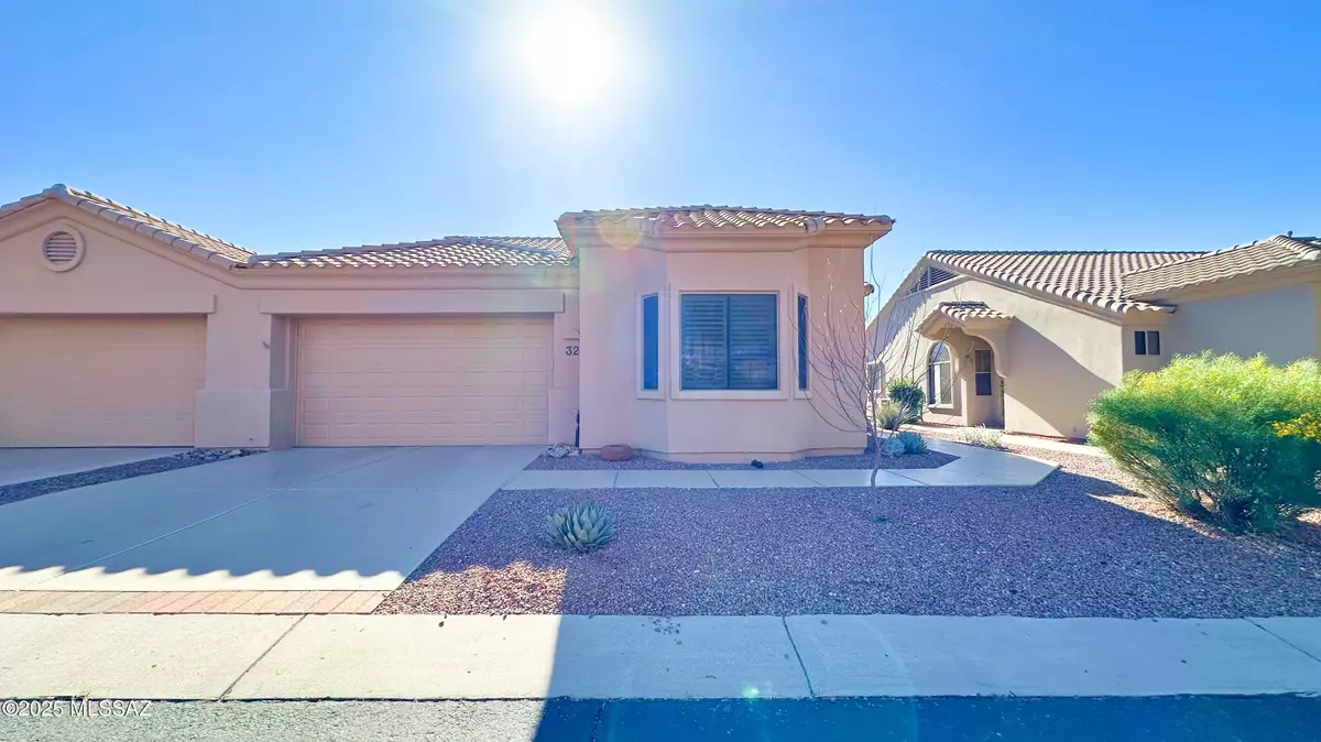 Oro Valley, AZ 85755,13401 N Rancho Vistoso Boulevard #32