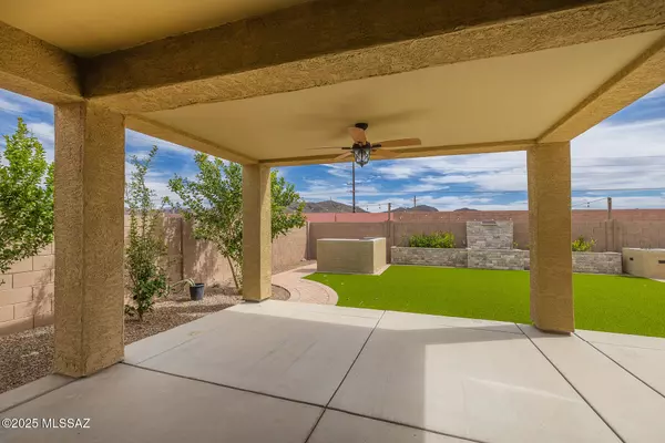 Marana, AZ 85653,10286 N Crooked Peak Trail