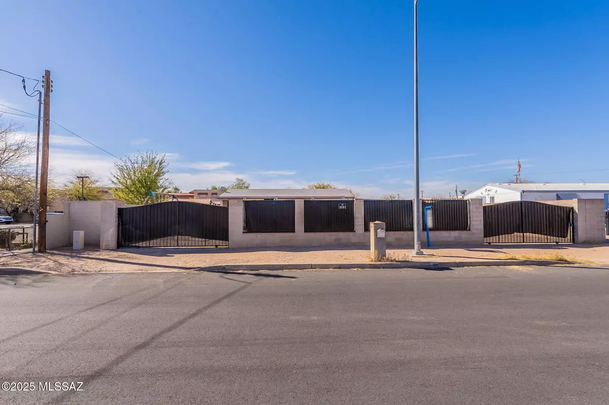 Tucson, AZ 85705,50 E Mohave Road