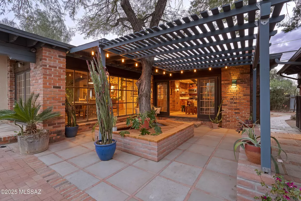 Tucson, AZ 85719,1625 E Mitchell Street