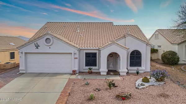 525 W Rio Teras, Green Valley, AZ 85614