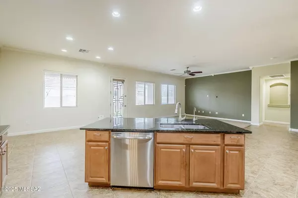 Marana, AZ 85658,12692 N Sunrise Shadow Drive