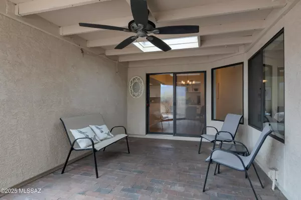 3266 N Little Brook Place, Tucson, AZ 85712