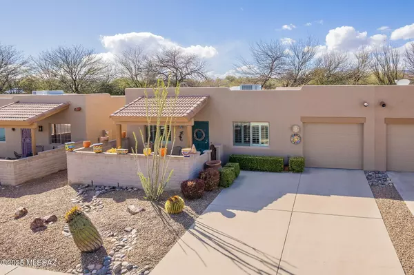 3772 S Paseo De Los Nardos, Green Valley, AZ 85614