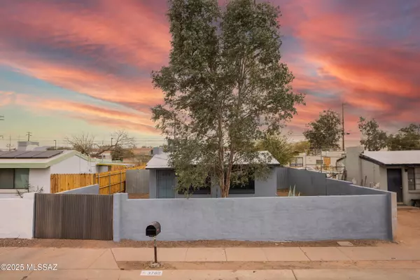 3762 E Shepherd Place, Tucson, AZ 85713