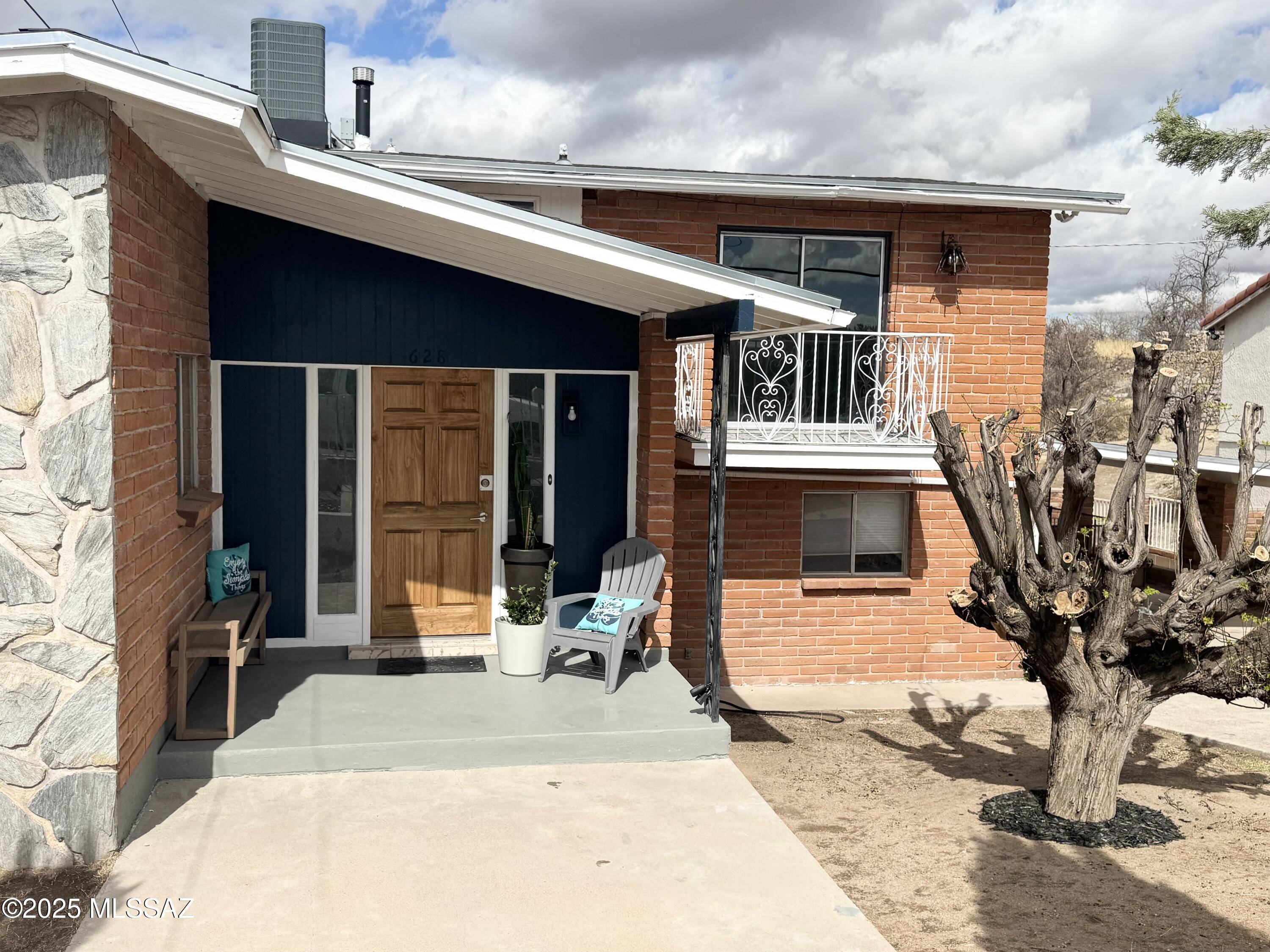 628 W Noon Street, Nogales, AZ 85621