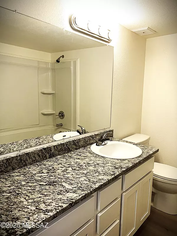 Tucson, AZ 85704,471 W Yucca Court #313