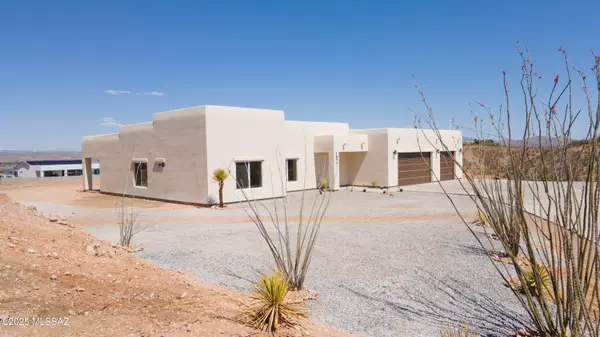 1077 Avenida Aire,  Rio Rico,  AZ 85648