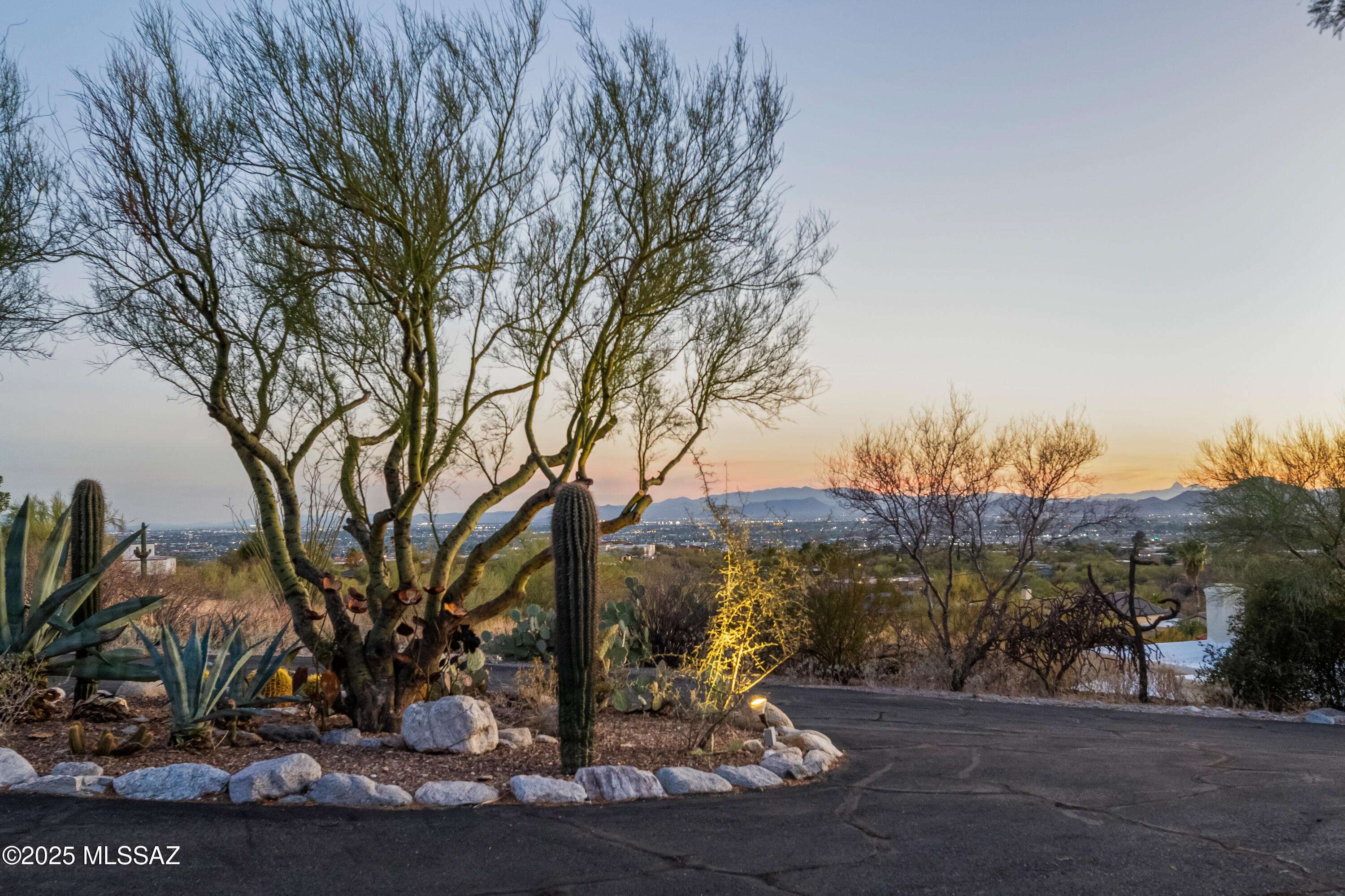 Tucson, AZ 85718,5420 N Suncrest Place