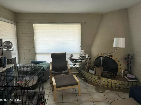 Tucson, AZ 85712,1723 N Nancy Rose Boulevard