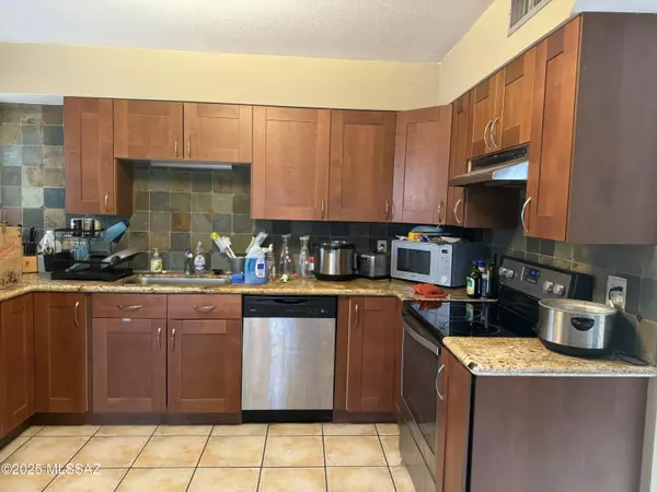 1723 N Nancy Rose Boulevard,  Tucson,  AZ 85712