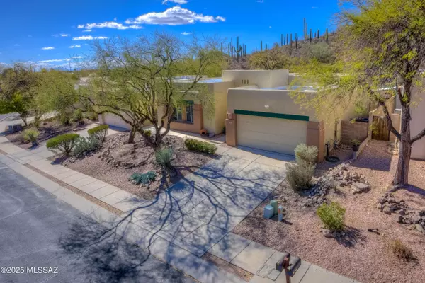 533 N Daystar Mountain Drive, Tucson, AZ 85745