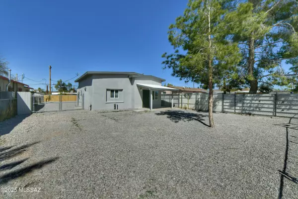 108 W 35th Street, Tucson, AZ 85713