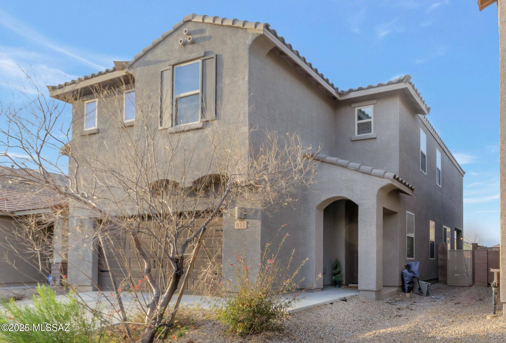 911 E Prairie Field Lane, Sahuarita, AZ 85629